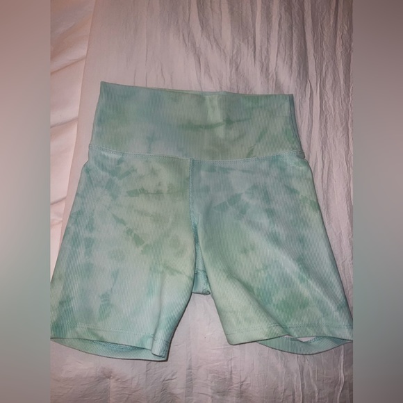 BEACH RIOT Tye Dye Biker Shorts - Size Small, lightly worn - Picture 4 of 4